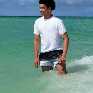 Meet your Posher, Quinton